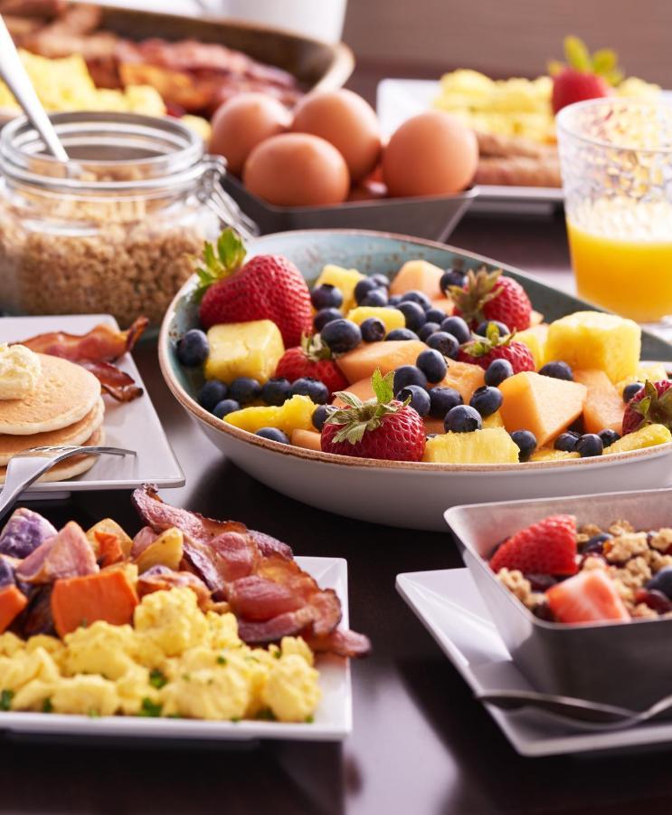 Hyatt Place Jaipur Malviya Nagar Kültér fotó Fruit salad
